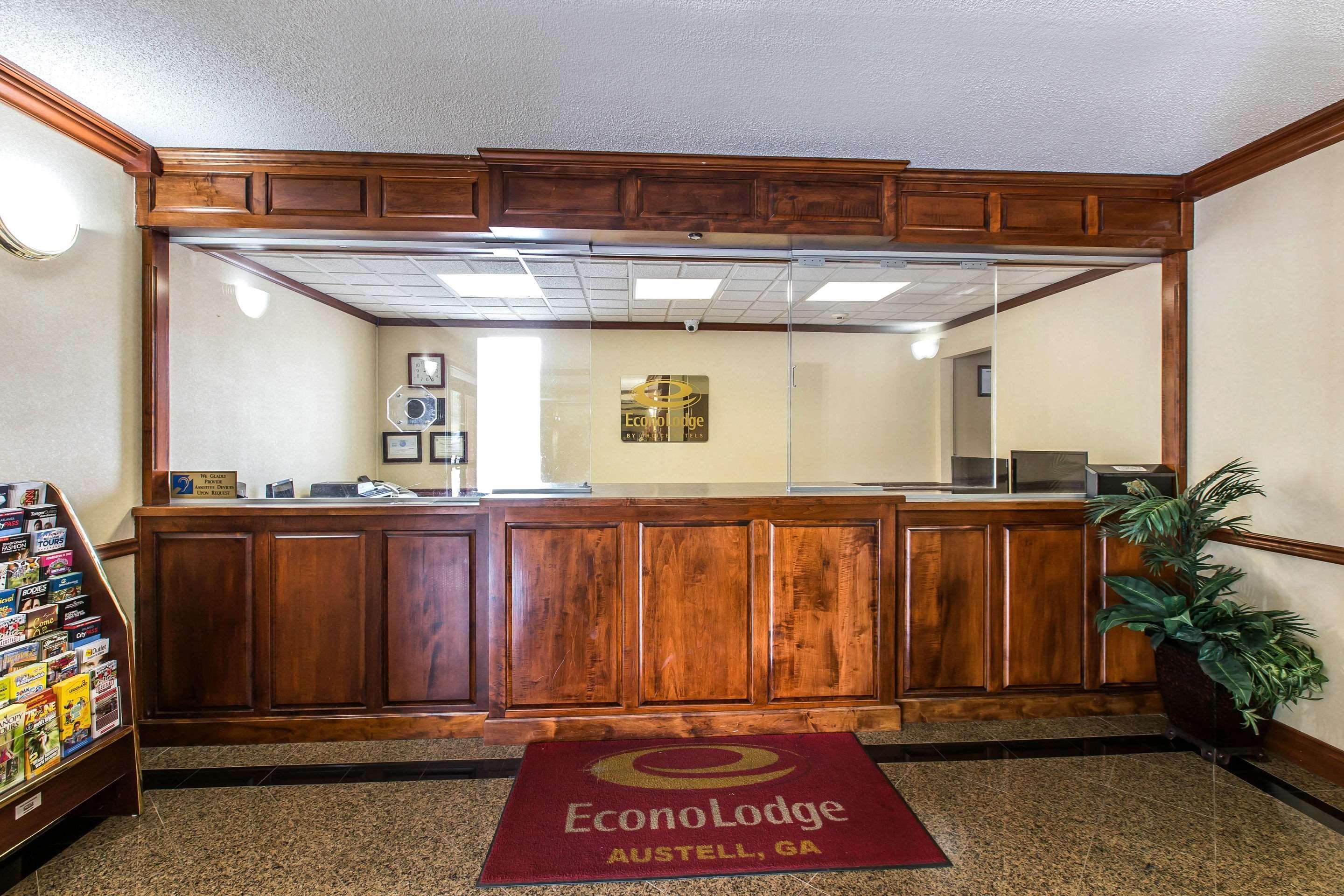 Econo Lodge At Six Flags Austell Exterior photo