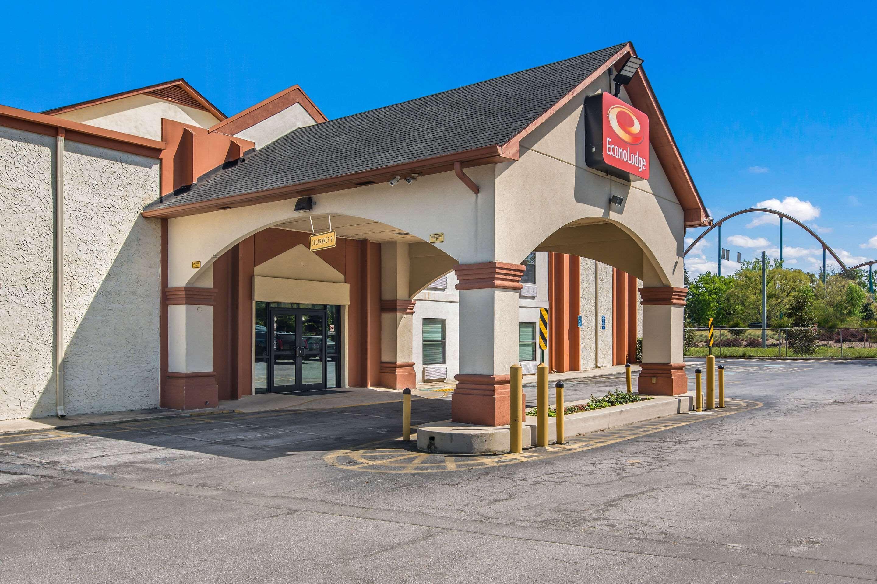 Econo Lodge At Six Flags Austell Exterior photo